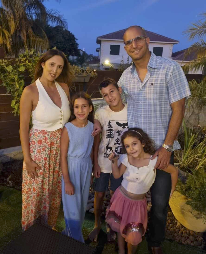 Ella M with her family