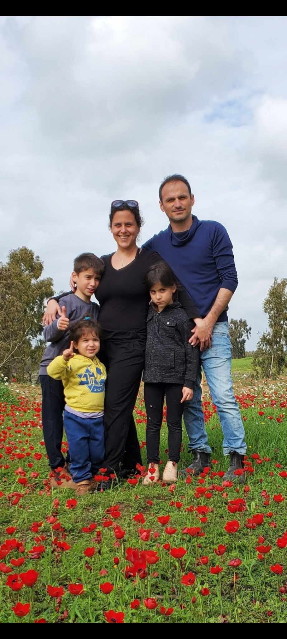 Hadas K with her husband Yigal and their three children